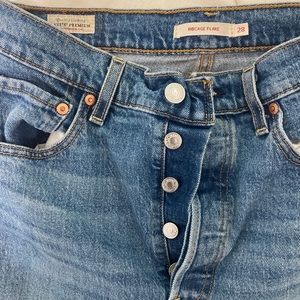 Women’s ribcage Levi’s flare jeans size 28